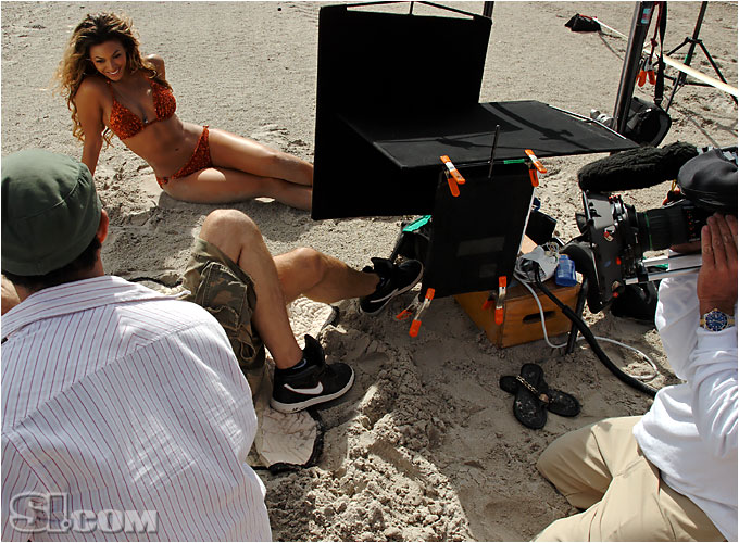 07_beyonce_behind_07.jpg